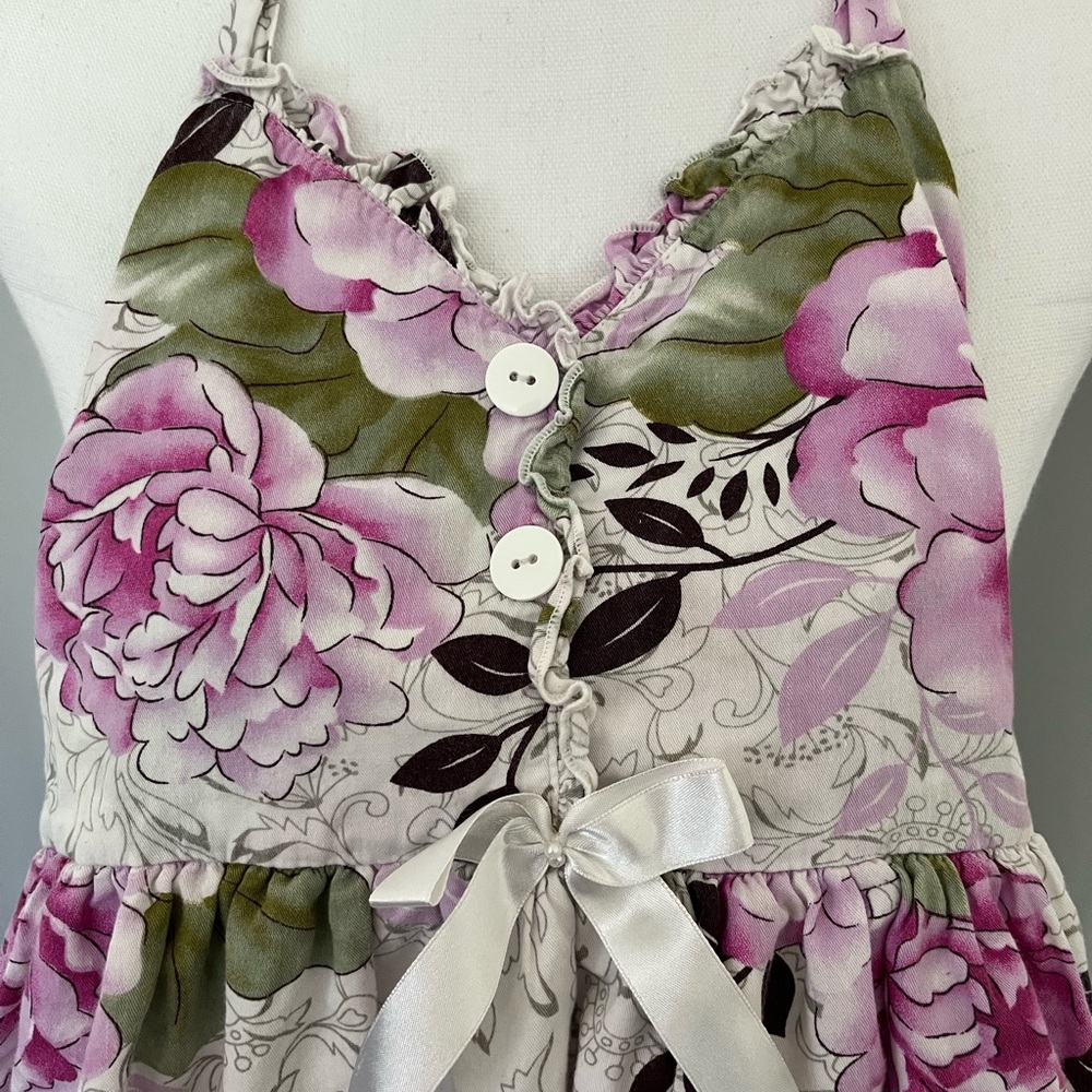 🩷3/$15 Girls Floral Ruffle Dress size 8 - Picture 2 of 5